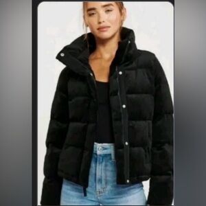 Abercrombie & Fitch black mini puffer jacket